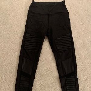 ALO MOTO LEGGING COATED BLACK